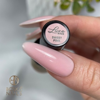 Boska Nails Luxe Base Sweet Pink – Kauczukowa Baza Hybrydowa z Drobinkami 10 ml