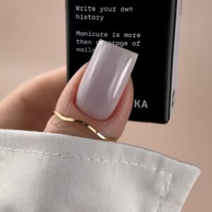 BIBLIOTEKA Cover Base Airy 9 – chłodna baza nude z szarą głębią, 10 ml — zdjęcie 2