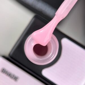 BIBLIOTEKA Cover Base Bloom 5 – różowa nude baza kamuflująca, 10 ml — zdjęcie 2