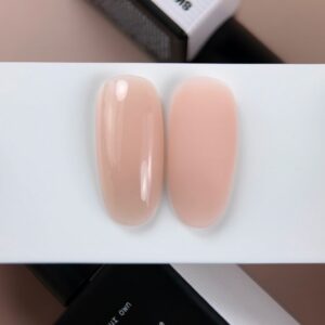 BIBLIOTEKA Cover Base Skin 6 – ciepła beżowo-różowa baza nude, 10 ml — zdjęcie 5