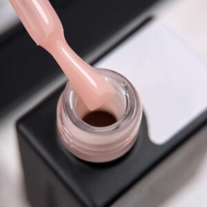 BIBLIOTEKA Cover Base Skin 6 – ciepła beżowo-różowa baza nude, 10 ml — zdjęcie 2
