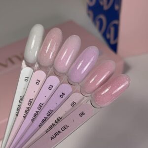 DIVNA Aura Gel 01 – mleczny żel budujący z drobinkami do paznokci średniogęsty, 15 g — zdjęcie 2