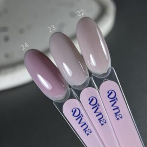 DIVNA Skilful Base 23 baza hybrydowa 13 ml — zdjęcie 2