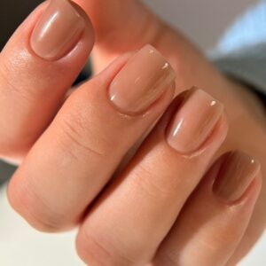 DIVNA Top Beige 13 ml – Top Hybrydowy z Błyszczącym Wykończeniem — zdjęcie 1