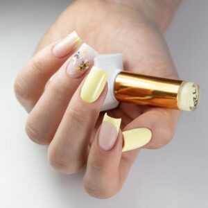 Lakier Molly Nails 720 Yellow Daffodil HEMA Free 8g butter nails, kolor masła — zdjęcie 2