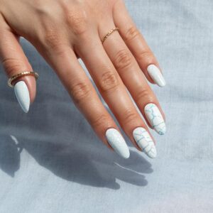 Lakier hybrydowy Molly Nails Crackle Gel white Nr 157 8g — zdjęcie 5