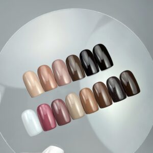 NAILSOFTHEDAY Mocha Mousse Gel Polish – ciepły karmelowo-beżowy lakier hybrydowy, 10 ml — zdjęcie 2