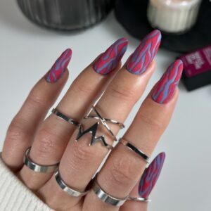 NAILSOFTHEDAY Viva Magenta Gel Polish – czerwono-różowy lakier hybrydowy, 10 ml — zdjęcie 1