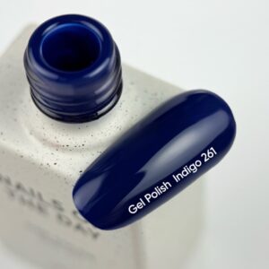 NAILSOFTHEDAY Indigo 261 Gel Polish - intensywny granatowy lakier hybrydowy, 10 ml — zdjęcie 3
