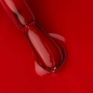 Lakier hybrydowy Vampire 8 ml – nasycona czerwień kremowa — zdjęcie 1