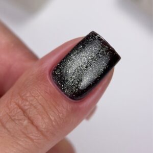 NAILSOFTHEDAY Cat Eye 09 czarny lakier hybrydowy 6 ml — zdjęcie 2
