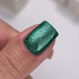 NAILSOFTHEDAY Cat Eye 07 zielony lakier hybrydowy 6 ml — zdjęcie 2