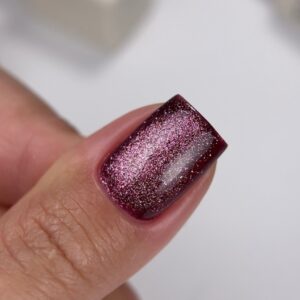 NAILSOFTHEDAY Cat Eye 05 bordowo wiśniowy lakier 6 ml — zdjęcie 2