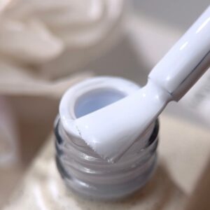 NAILSOFTHEDAY French White lakier hybrydowy biały do french 10ml — zdjęcie 3