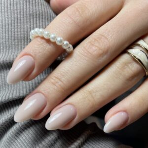 DIVNA Balmy Gel 09 15g – beżowy żel wzmacniający do naturalnych paznokci — zdjęcie 2