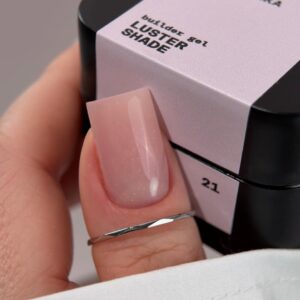 BIBLIOTEKA Builder Gel Nr 21 Shade Luster Różowo-Beżowy Żel Budujący Z Drobinką 15 ml — zdjęcie 2