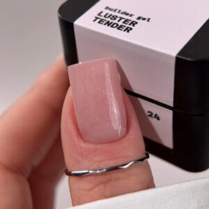 BIBLIOTEKA Builder Gel Nr 24 Tender Luster Różowo-Beżowy Żel Budujący Z Drobinką 15 ml — zdjęcie 2
