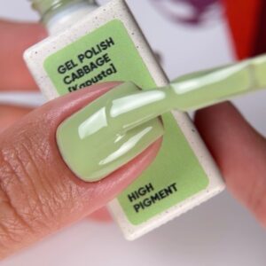 NAILSOFTHEDAY Cabbage 240 – oliwkowo-pistacjowy lakier hybrydowy 10 ml - obrazek 4