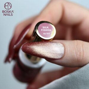 Boska Nails Lakier Hybrydowy Cat Eye Silk Freesia 505 6 ml – Róż Cat Eye - obrazek 4