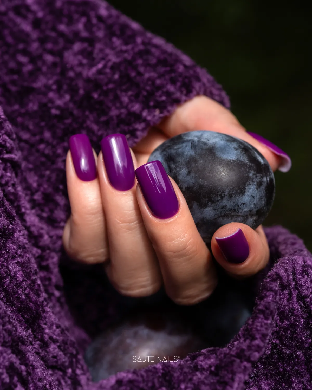 Saute Nails Last Episode 8ml – Ciemny Śliwkowy Lakier Hybrydowy Autumn Society - obrazek 4