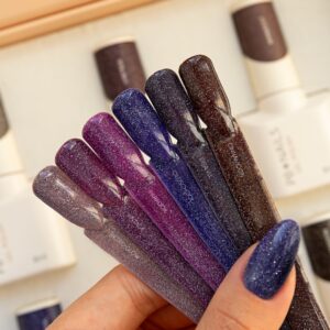 PB Nails Lakier hybrydowy Deja Vu 8 ml – ciemnofioletowy, kolekcja Flashback — zdjęcie 4
