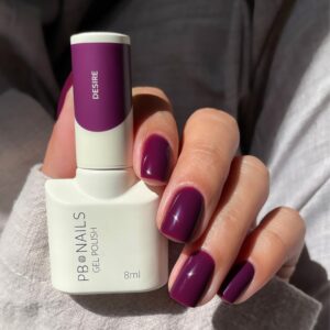 PB Nails Lakier hybrydowy Desire 8ml – winno-śliwkowy fiolet z kolekcji ICON — zdjęcie 2