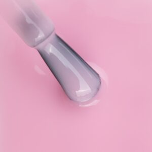 PB NAILS lakier hybrydowy Whisper 8 ml – chłodny róż mleczny — zdjęcie 1
