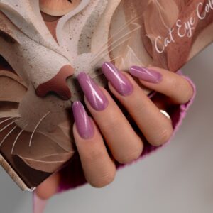 Saute Nails Cat Eye Effect E12 – chłodny róż ze srebrną poświatą 8ml — zdjęcie 1