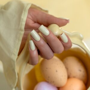 SAUTE NAILS Lakier hybrydowy S343 Easter Egg 8ml żółty eggshell HEMA FREE — zdjęcie 1