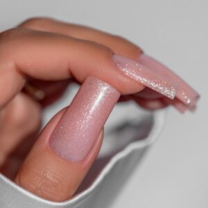 Saute Nails Lakier hybrydowy S316 Soul Touch – transparentny beż z drobiną 8ml — zdjęcie 2