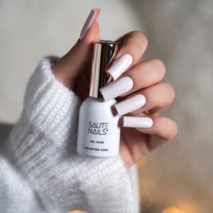 Saute Nails S330 Frosted Kiss mleczny róż lakier hybrydowy 8ml — zdjęcie 1