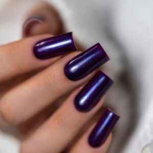 Saute Nails S335 Candy Moon granat z fioletową poświatą 8ml — zdjęcie 1