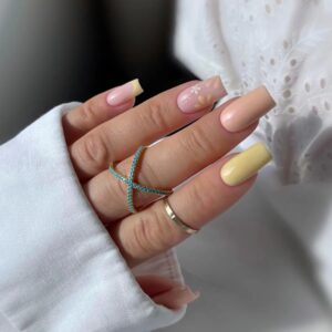 YOSHI Lakier hybrydowy 275 Primrose Veil 6ml pastel brzoskwinia — zdjęcie 3